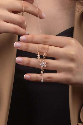 Miavi Silver 925 Ayar Gümüş Sarmaşıklı Nergis Çiçeği Kolye