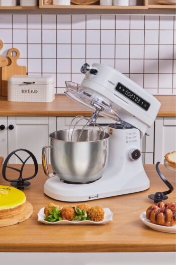 Karaca Pro Artisan Dijital Ekran Döküm Mutfak Şefi 1600W White 5 Lt.