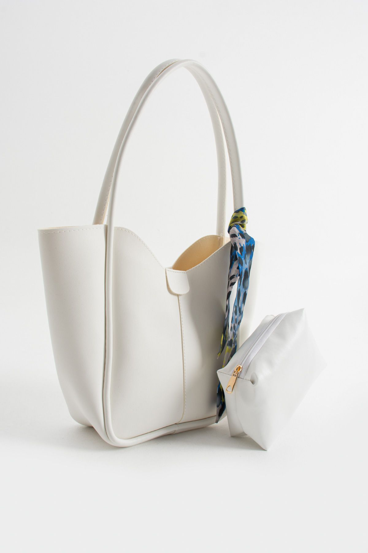 Judour Bags Fular Detaylı Yavrulu Yumuşak Deri Omuz Çantası