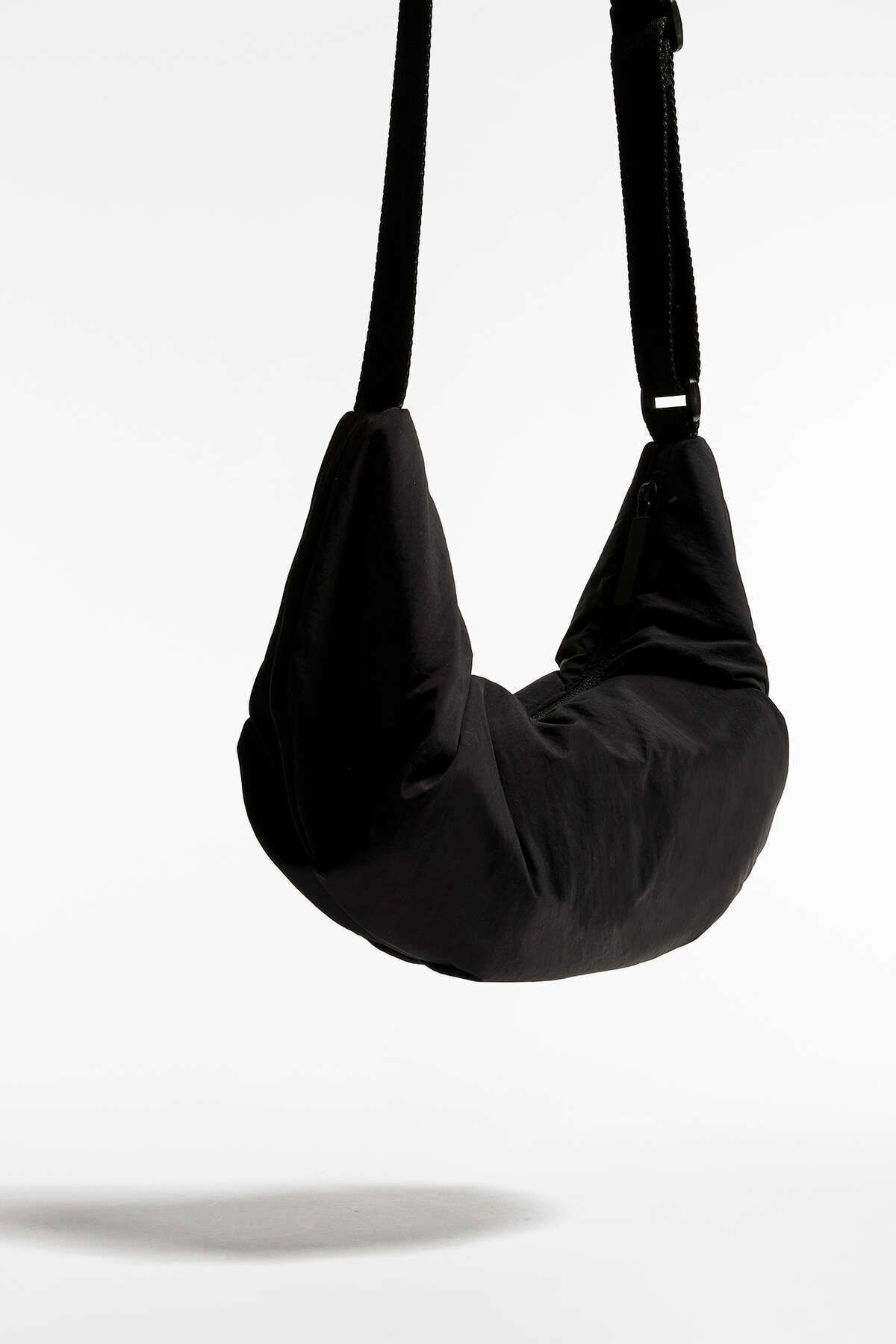 Oysho Çapraz askılı kapitone mini çanta - Görsel 5