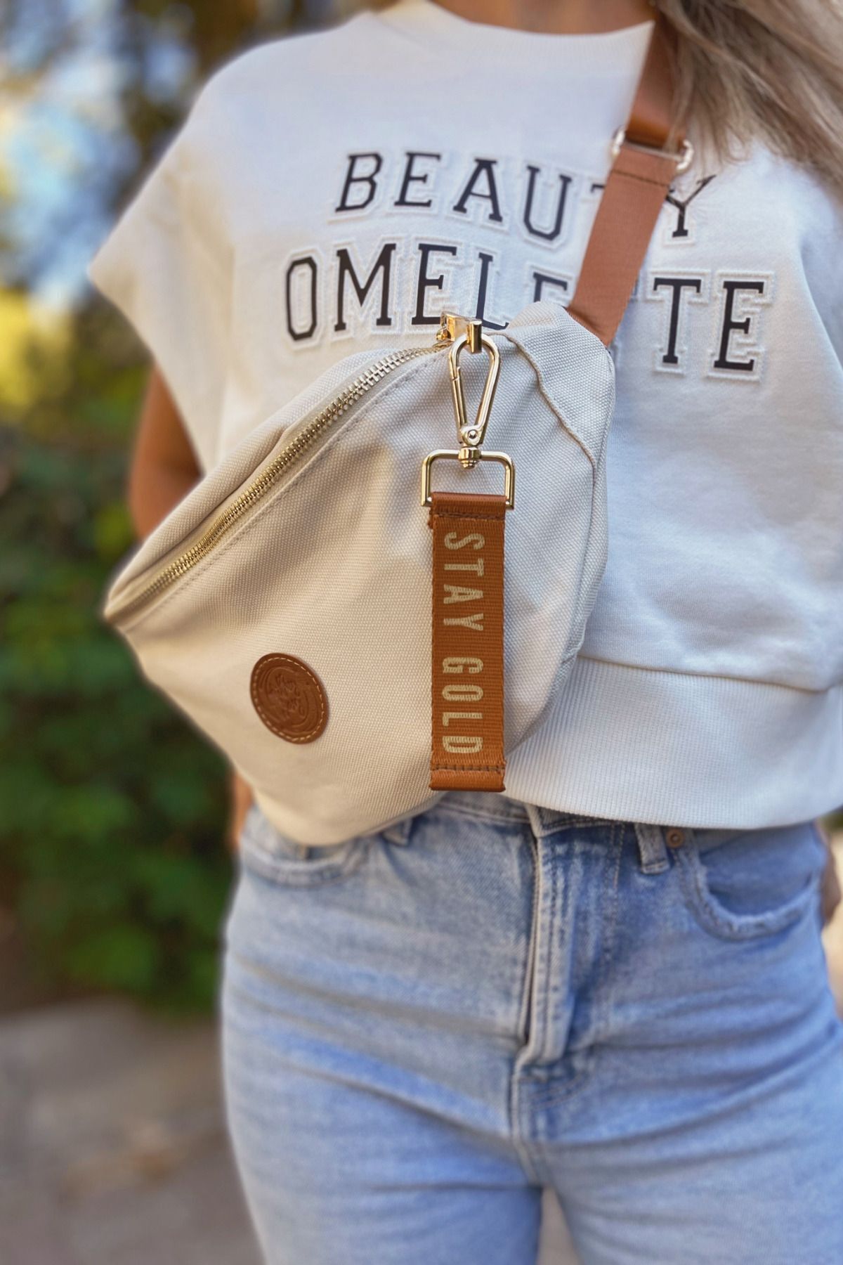 Milky Way Design Stay Gold Kanvas Kumaş Ayarlanabilir Askılı Bej Rengi Bel Ve Omuz Çantası, 2 Bölmeli - Anahtarlıklı - Görsel 2