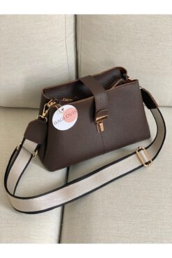 BAGLOVİS ŞERİT KOLON ASKILI KİLİT DETAYLI İÇİ BÖLMELİ OMUZ ÇANTASI