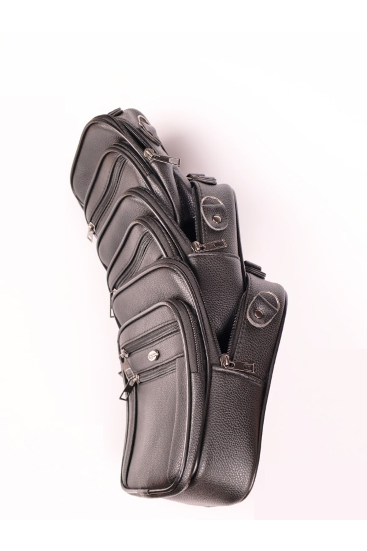 Ertay Deri Bel Çantası Şıklığı ve İşlevselliği Buluşturan Omuz Çantası: Her An Yanınızda Pratik Çözüm - Görsel 3