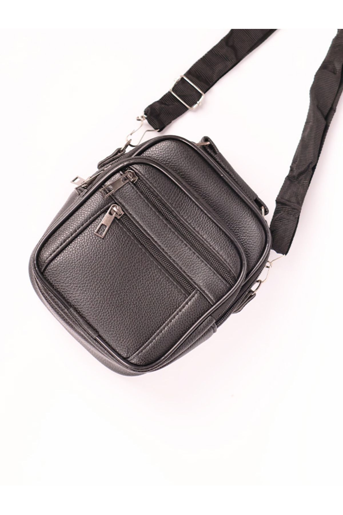 Ertay Deri Bel Çantası Şıklığı ve İşlevselliği Buluşturan Omuz Çantası: Her An Yanınızda Pratik Çözüm - Görsel 7