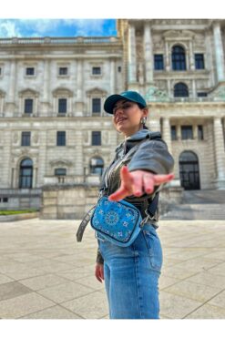 Wagna Nakış Detaylı Mini Denim Bandana Çanta - Ayarlanabilir Askılı, El Ve Omuz Çantası