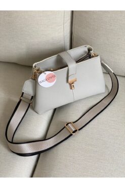 BAGLOVİS ŞERİT KOLON ASKILI KİLİT DETAYLI İÇİ BÖLMELİ OMUZ ÇANTASI