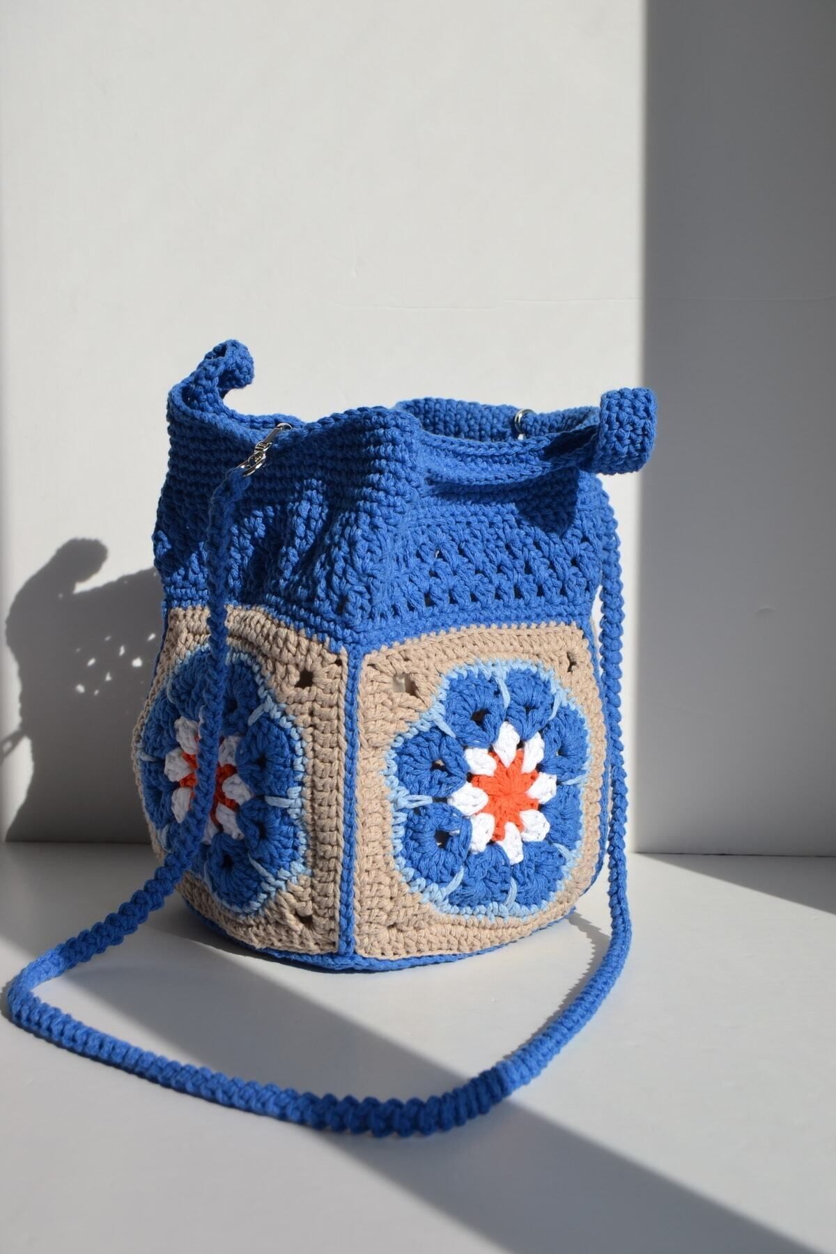 JINJI El Örgüsü Motifli Çiçekli Çanta