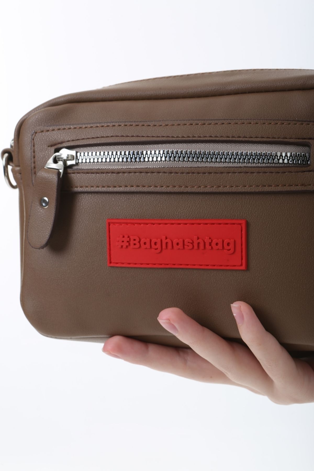 Baghashtag Kahverengi Minik Unisex 3 Gözlü Deri Çanta - Görsel 4