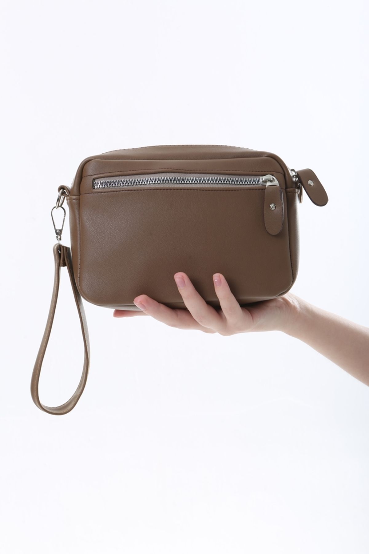 Baghashtag Kahverengi Minik Unisex 3 Gözlü Deri Çanta - Görsel 5