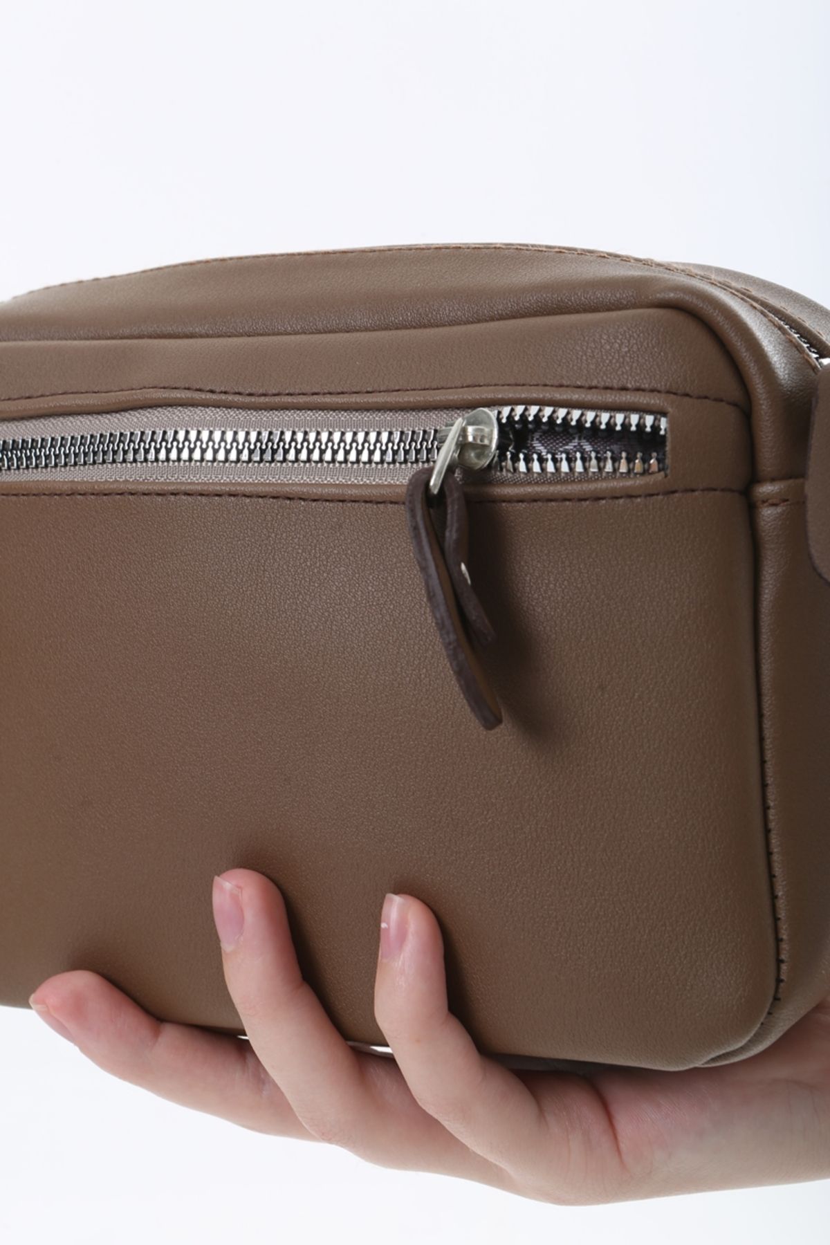 Baghashtag Kahverengi Minik Unisex 3 Gözlü Deri Çanta - Görsel 6