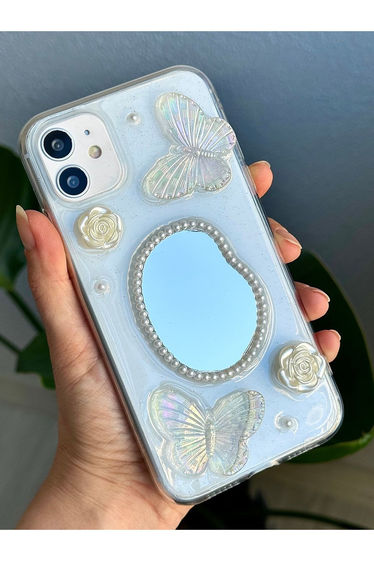 Go Aksesuar Iphone 11 Uyumlu 3d Oyuncak Aynalı Kelebek Tasarımlı Yumuşak Silikon Kılıf - Görsel 2