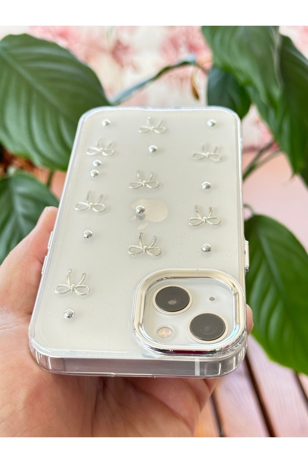 Fibaks Apple Iphone 13 - 14 - 15 Kılıf Fiyonk Desenli Şeffaf Simli Gümüş Kamera Çıkıntılı Parlak Kapak - Görsel 4