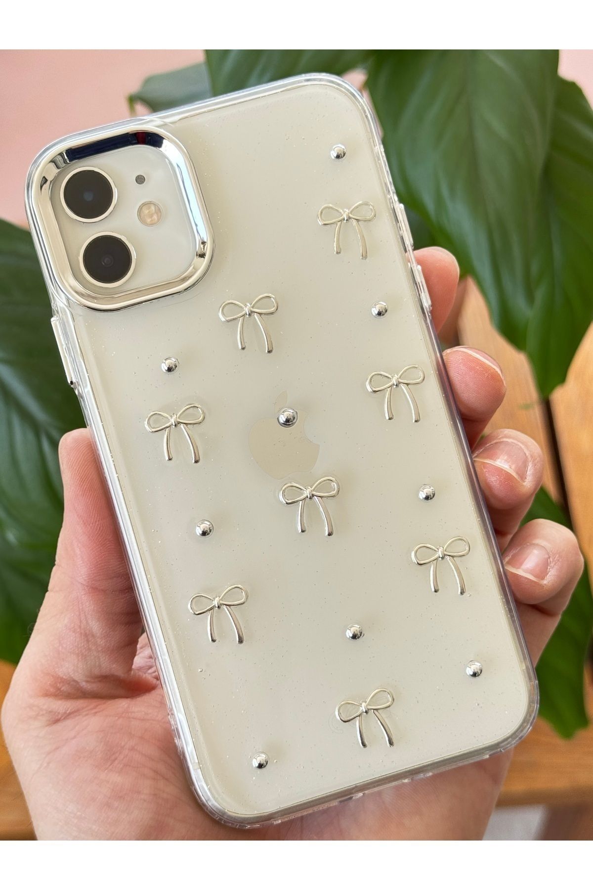 Fibaks Apple iPhone 11 Kılıf Fiyonk Desenli Şeffaf Simli Gümüş Kamera Çıkıntılı Parlak Kapak - Görsel 2