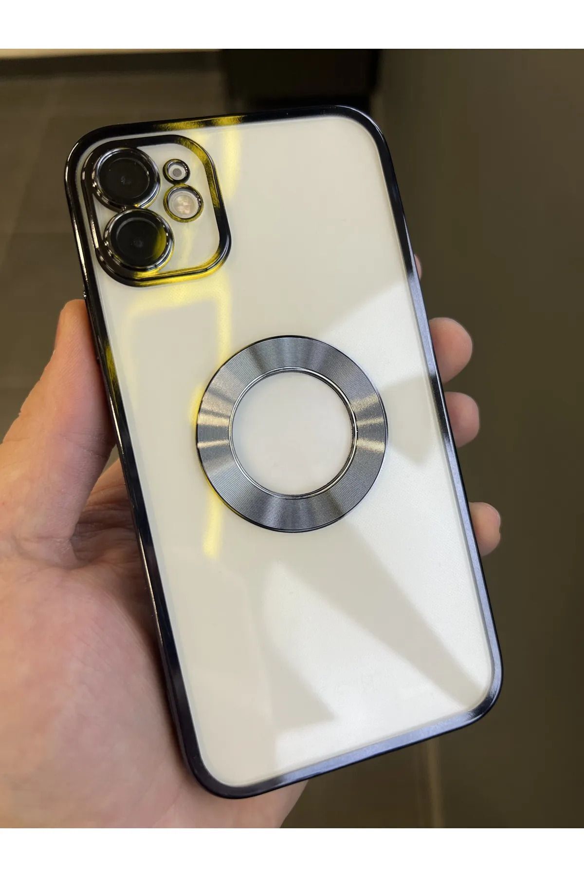 Fibaks İphone 11 Uyumlu Kılıf 12 Görünümlü Kamera Korumalı Şeffaf Renkli Logo Gösteren Parlak Yumuşak Kapak - Görsel 3