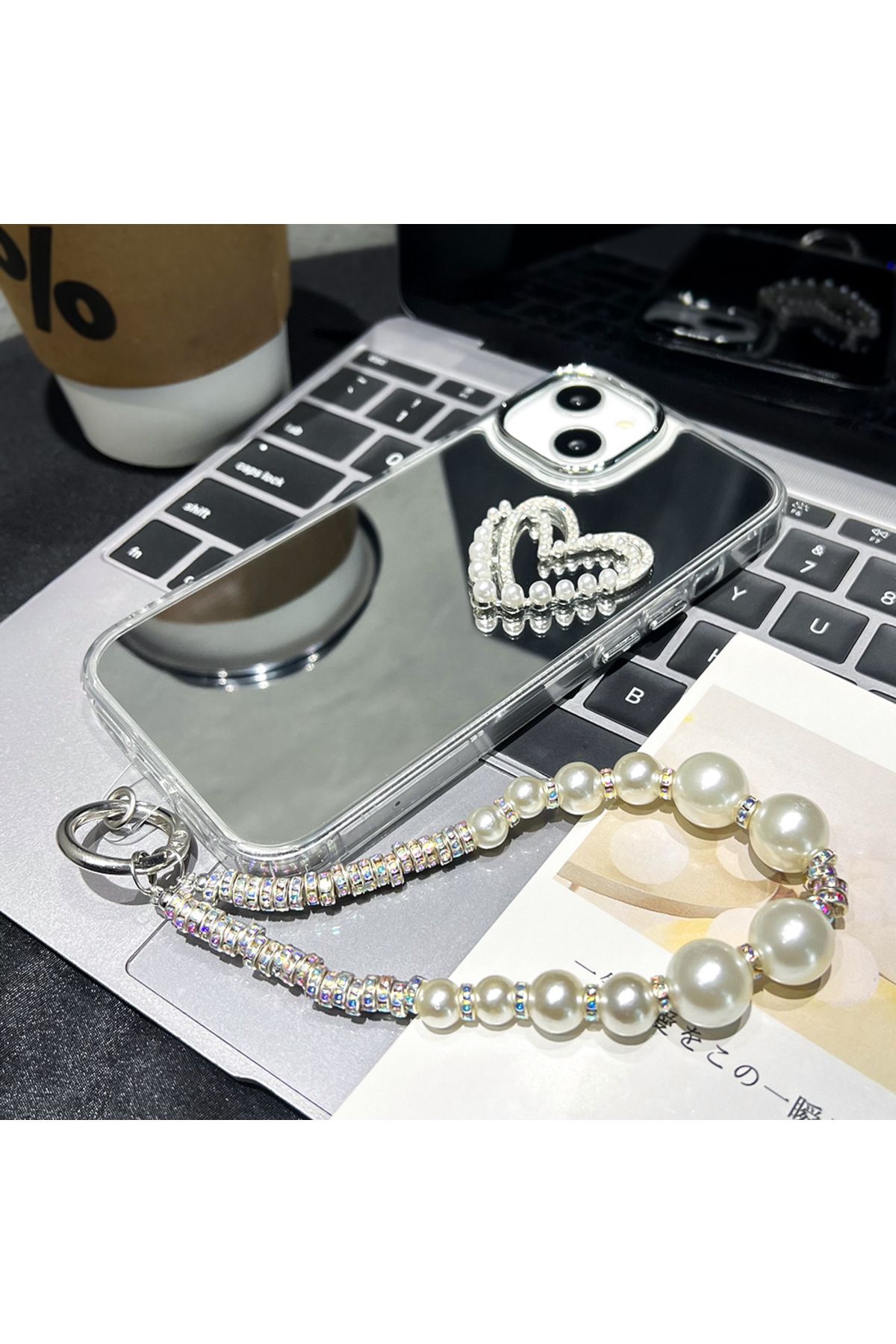 Fibaks Apple iPhone 11 Kılıf Aynalı İnci Charm Askılı Kalp Tasarımlı Desenli Silikon Kapak - Görsel 6