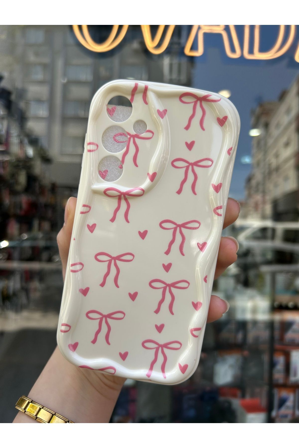 OVADA Samsung Galaxy A35/55 Uyumlu Kurdele Ve Kalp Desenli 3d Dalga Kenarlı Kamera Korumalı Kılıf - Görsel 2