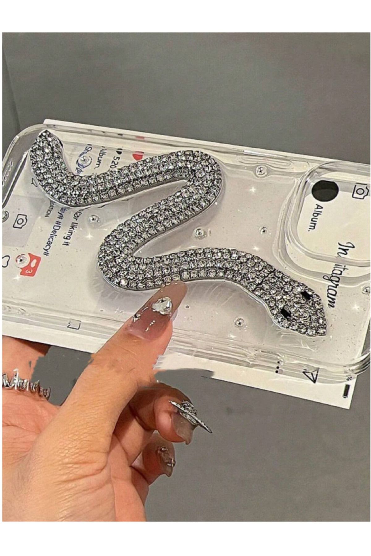 Go Aksesuar Iphone 13 - 14 ve 15 Uyumlu TAŞLI YILAN Oyuncak Tasarımlı Esnek Silikon Kılıfı - Görsel 4