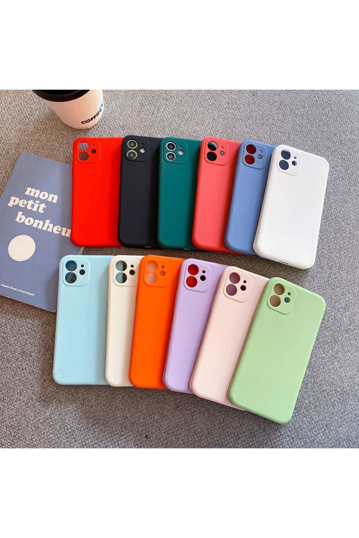 Caseji İphone 11 Uyumlu (KÖŞELİ 12 GÖRÜNÜMLÜ) İçi Kadifeli Kamera Korumalı Lansman Kılıf - Görsel 3