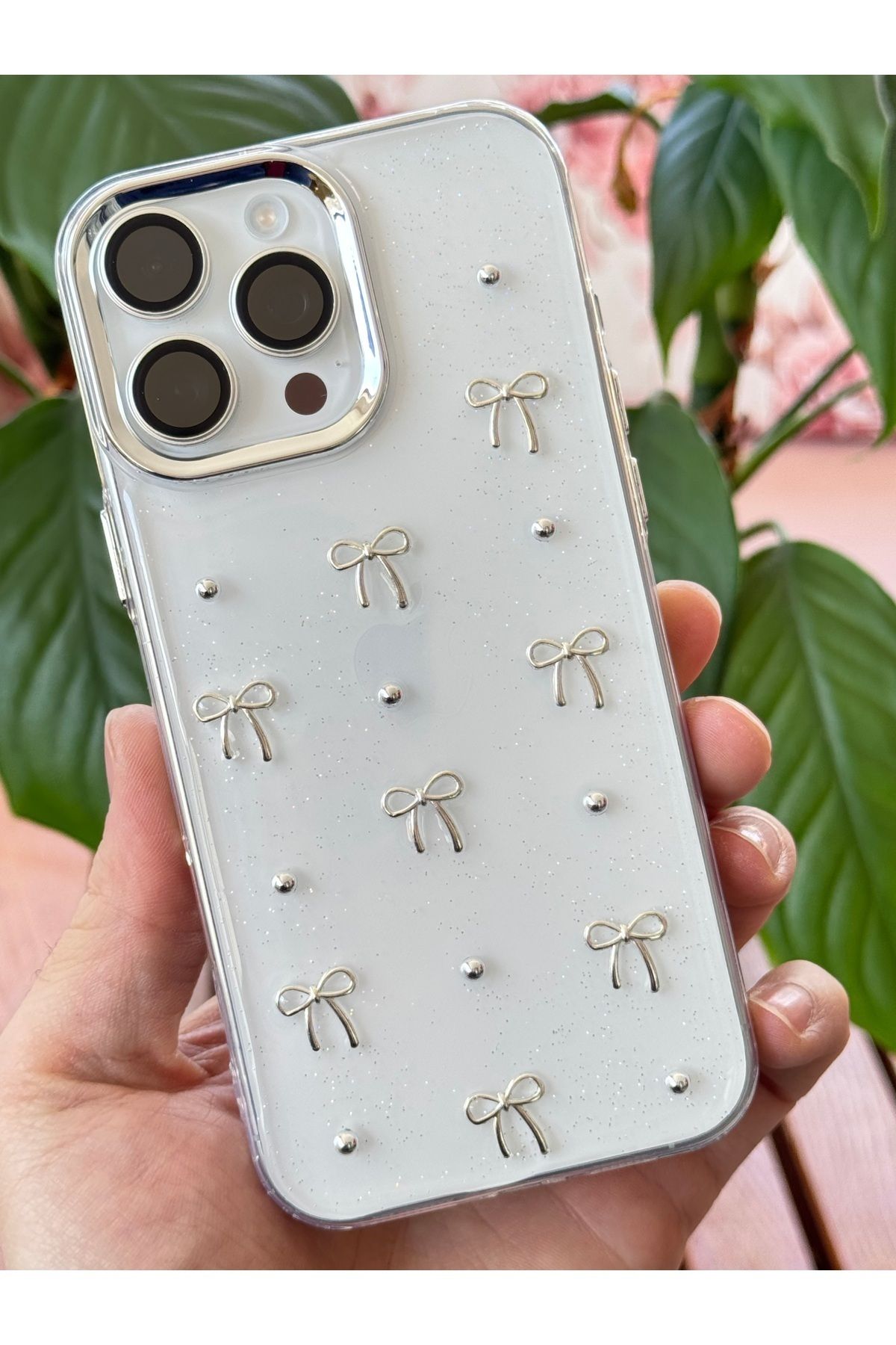 Fibaks Apple Iphone 15 Pro Kılıf Fiyonk Desenli Şeffaf Simli Gümüş Kamera Çıkıntılı Parlak Kapak - Görsel 3