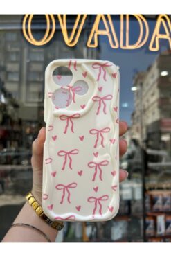 OVADA Realme C53/C51 Uyumlu Kurdele Ve Kalp Desenli 3D Dalga Kenarlı Kamera Korumalı Kılıf