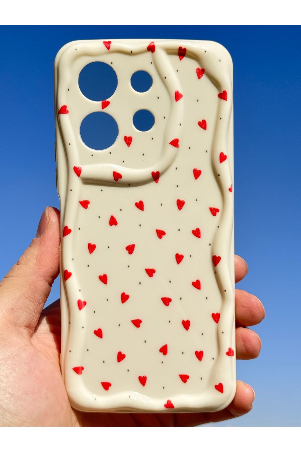 Fibaks Vivo Y36 4G Kılıf Kamera Korumalı Dalga Kenarlı Kırmızı Kalp Desenli Silikon Kapak - Görsel 2