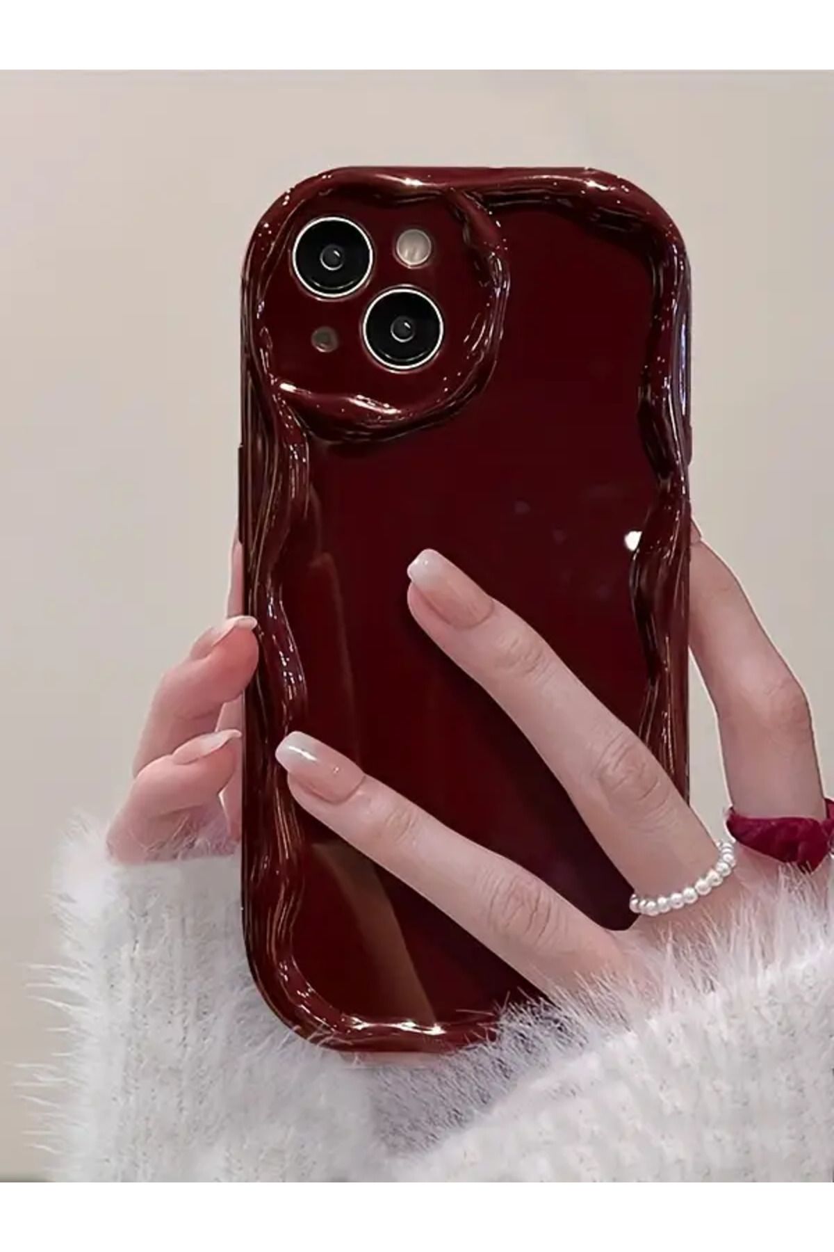 KVK PRİVACY İphone 15 Plus / 14 Plus Uyumlu Kılıf Dalgalı Darbelere Karşı Dayanıklı Yumuşak Silikon Kapak Bordo