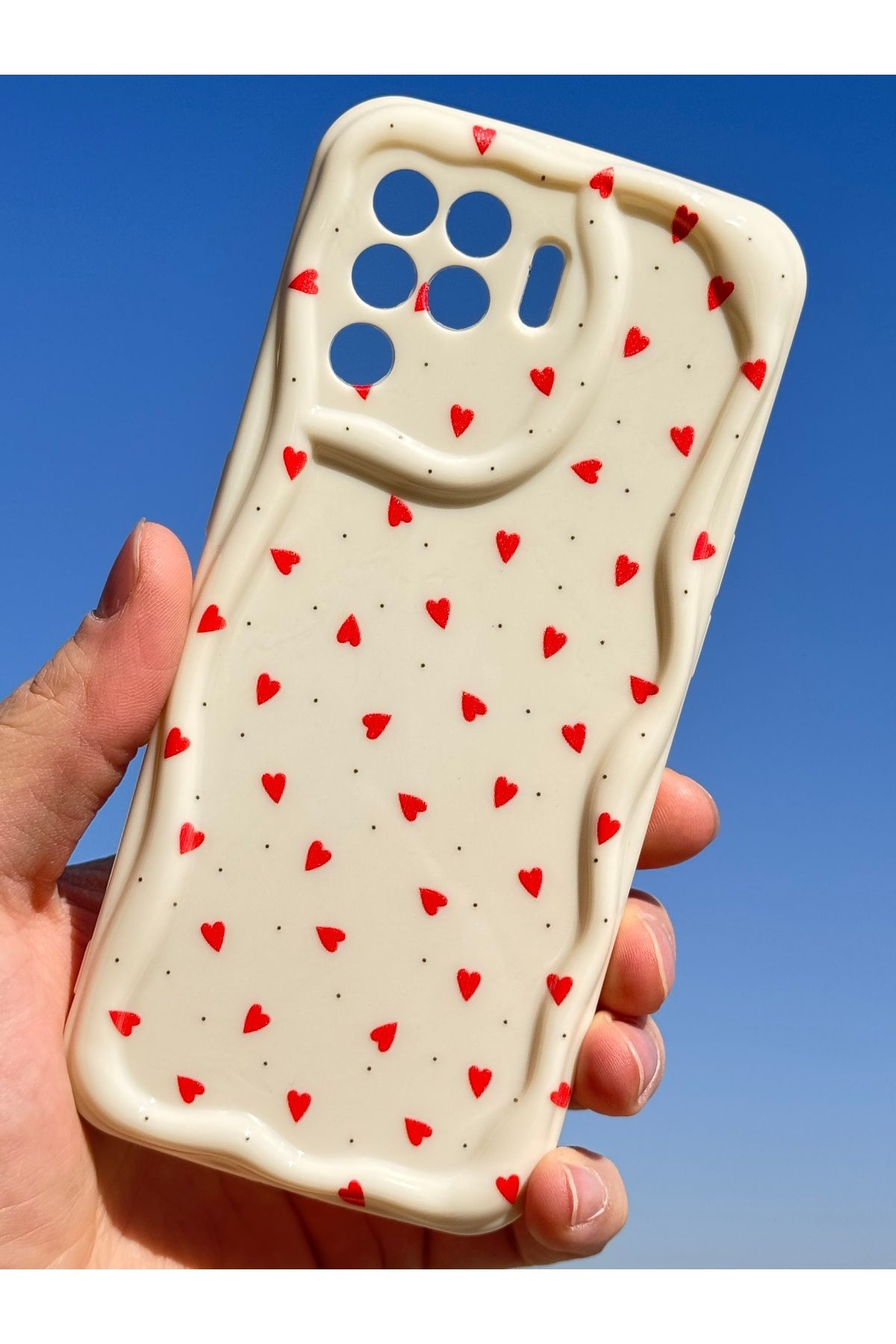 Fibaks Reno 5 Lite Kılıf Kamera Korumalı Dalga Kenarlı Kırmızı Kalp Desenli Silikon Kapak - Görsel 5