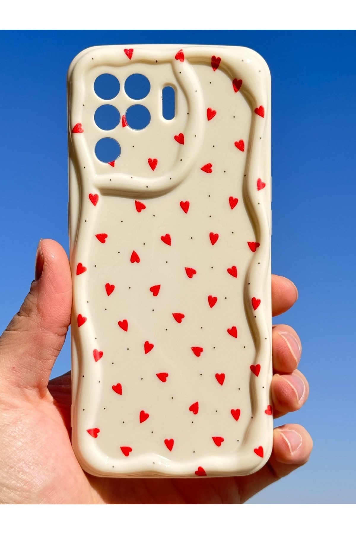 Fibaks Reno 5 Lite Kılıf Kamera Korumalı Dalga Kenarlı Kırmızı Kalp Desenli Silikon Kapak - Görsel 6