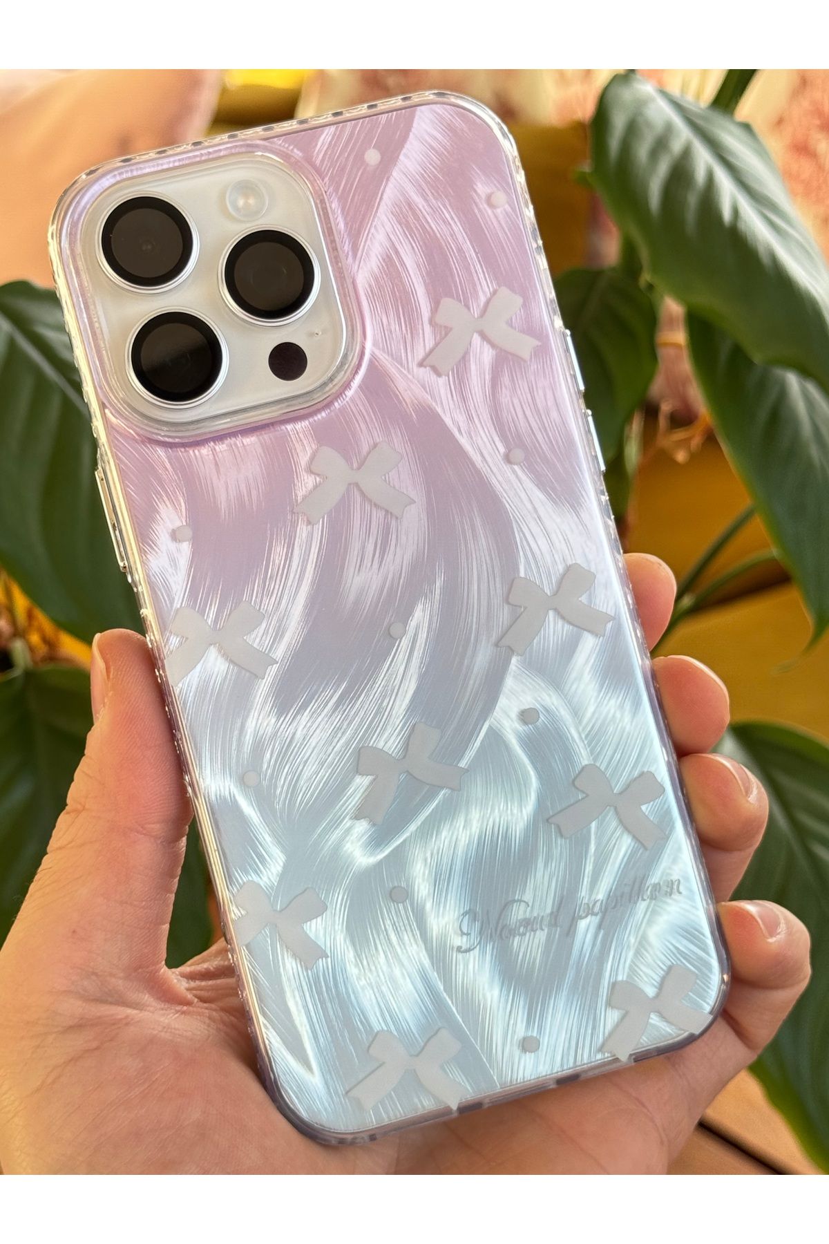 Fibaks Apple Iphone 16 Pro Kılıf Parlak Fiyonk Desenli Darbe Emici Kamera Çıkıntılı Renkli Silikon Kapak - Görsel 2