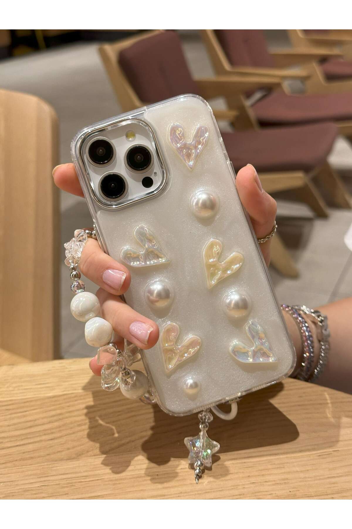 Paladyum Case iPhone 16 Pro Max Uyumlu Lux Işıltılı İnci Charmlı Kalpli Kılıf - Görsel 2