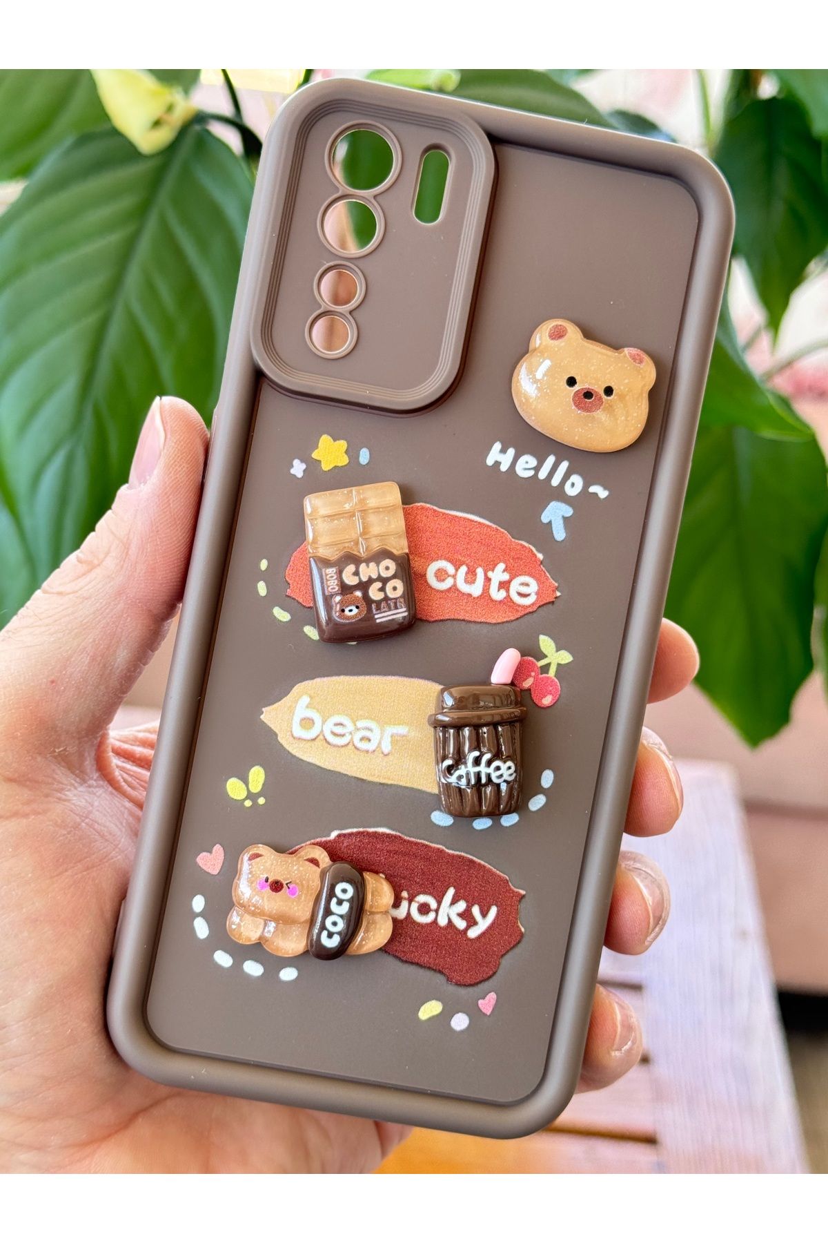 Fibaks Oppo A91 - Reno 3 Kılıf Tasarımlı Desenli Kamera Korumalı Ayıcık Kahve Renkli Yumuşak Silikon Kap