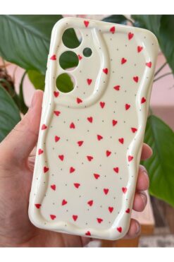 Fibaks Samsung Galaxy S23 FE Kılıf Kamera Korumalı Dalga Kenarlı Kırmızı Kalp Desenli Silikon Kapak
