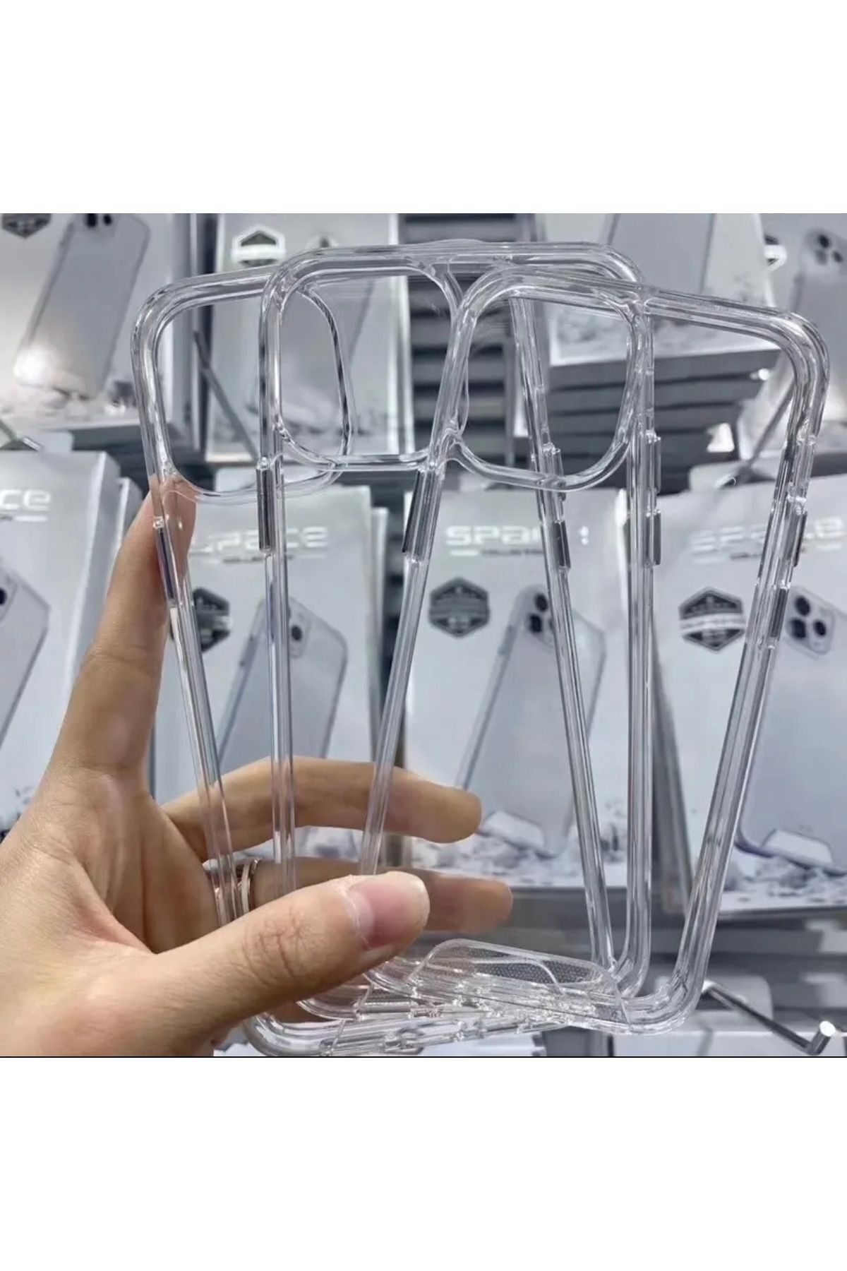 OVADA Iphone 11 Uyumlu Içi Sararmaz Metal Tuş Detaylı Darbe Emici Kamera Korumalı Şeffaf Kılıf - Görsel 2