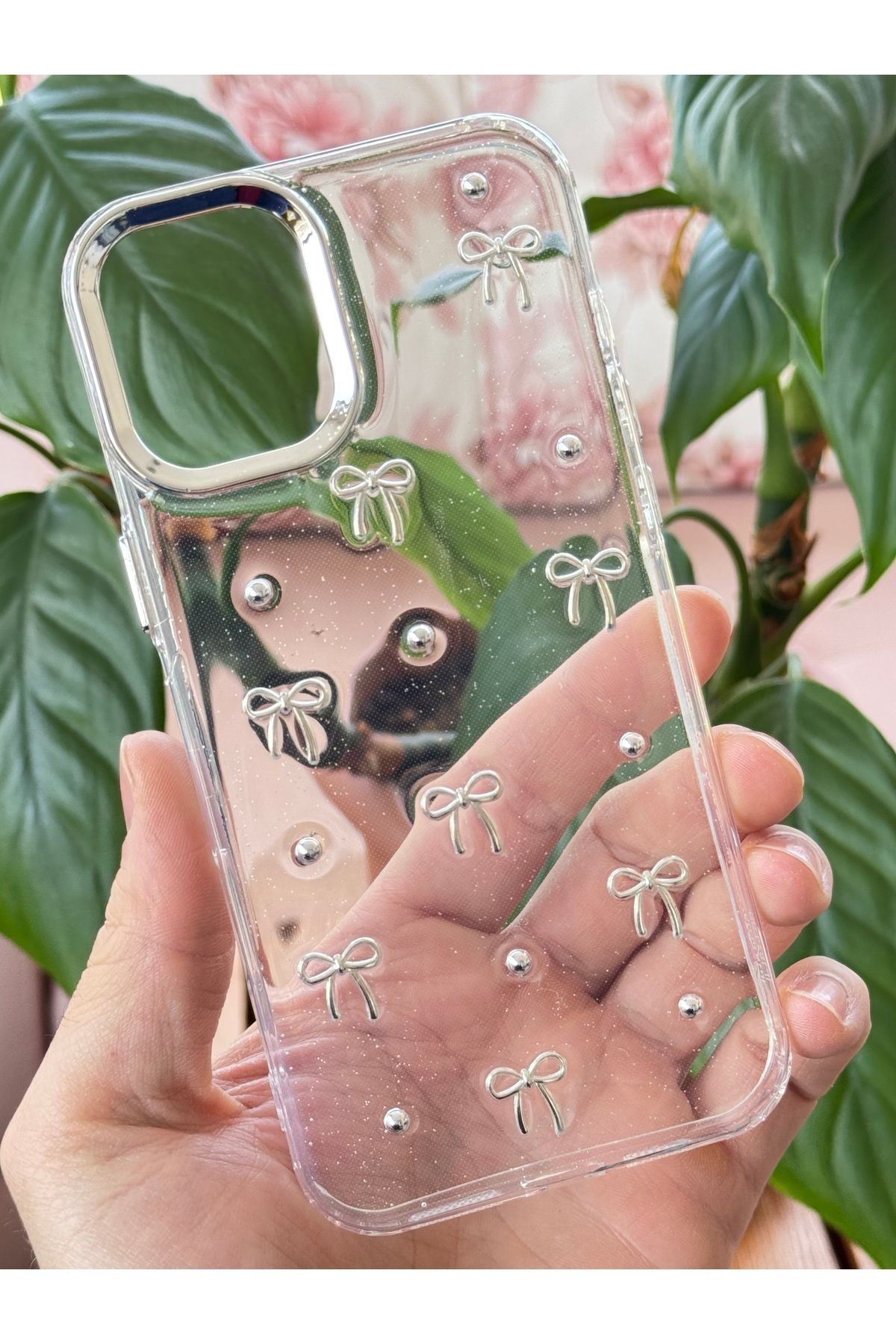 Fibaks Apple iPhone 16 Kılıf Fiyonk Desenli Şeffaf Simli Gümüş Kamera Çıkıntılı Parlak Kapak - Görsel 4