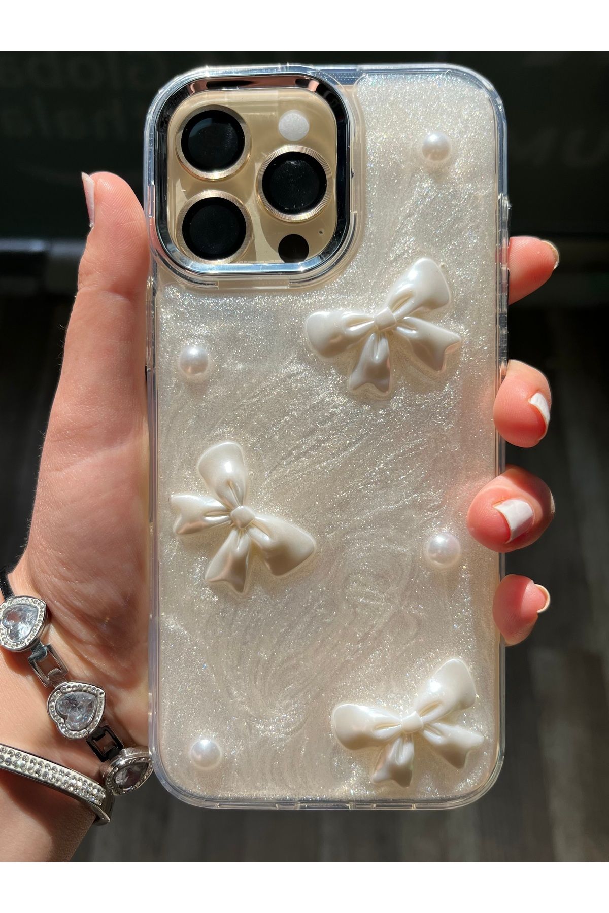 Caseji iPhone 16 Pro Max Uyumlu 3D Kurdele Detaylı Işıldayan Kılıf - Görsel 5