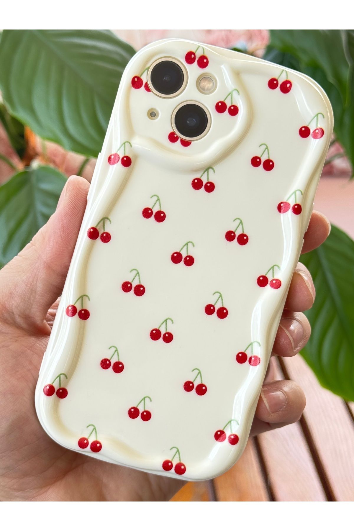 Fibaks Apple Iphone 13 Uyumlu Kılıf Kamera Korumalı Dalga Kenarlı Kiraz Desenli Yumuşak Silikon Kapak