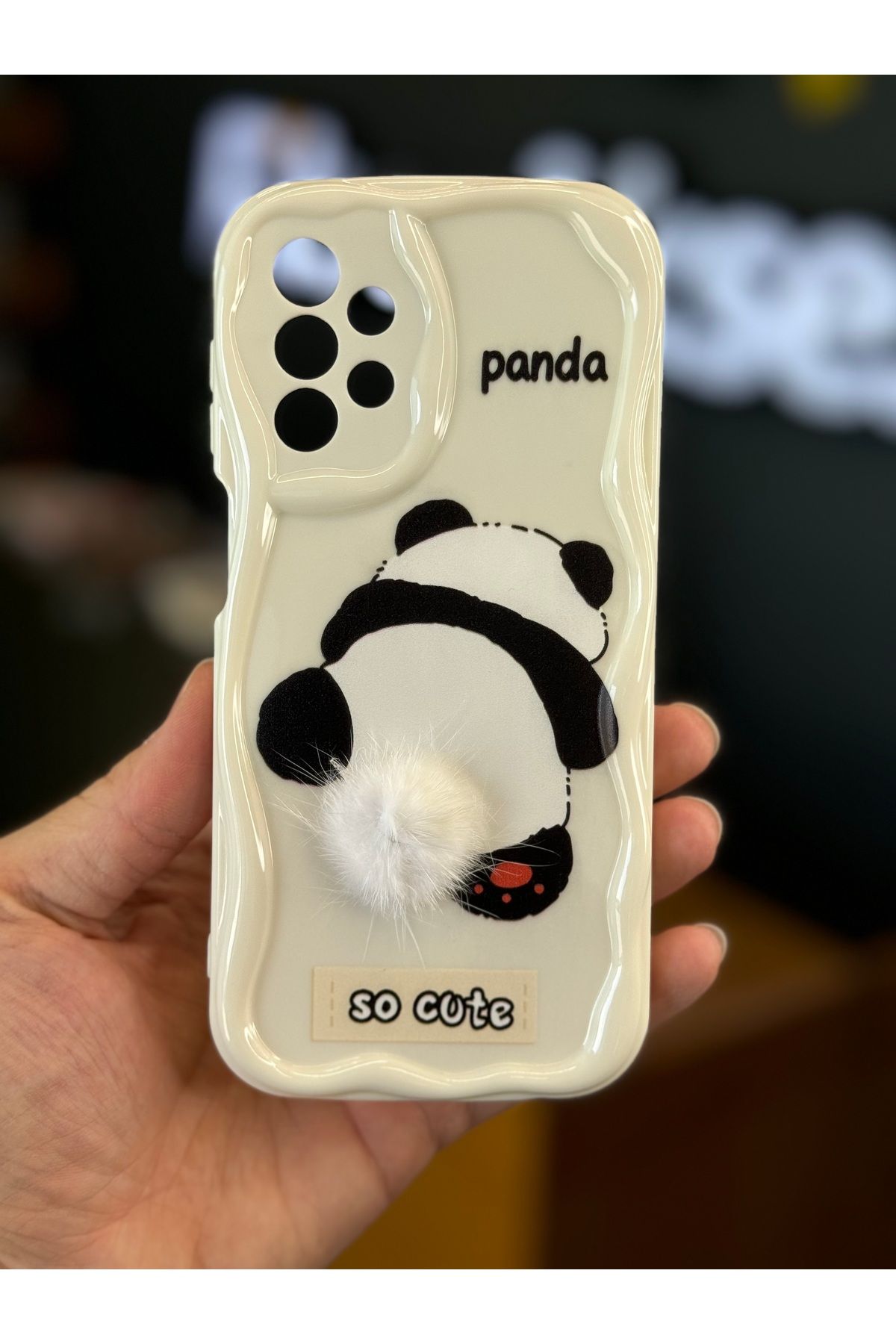 Fibaks Galaxy A32 Uyumlu Kılıf Tasarımlı Desenli Kamera Korumalı Panda Beyaz Püsküllü Silikon Kapak - Görsel 3