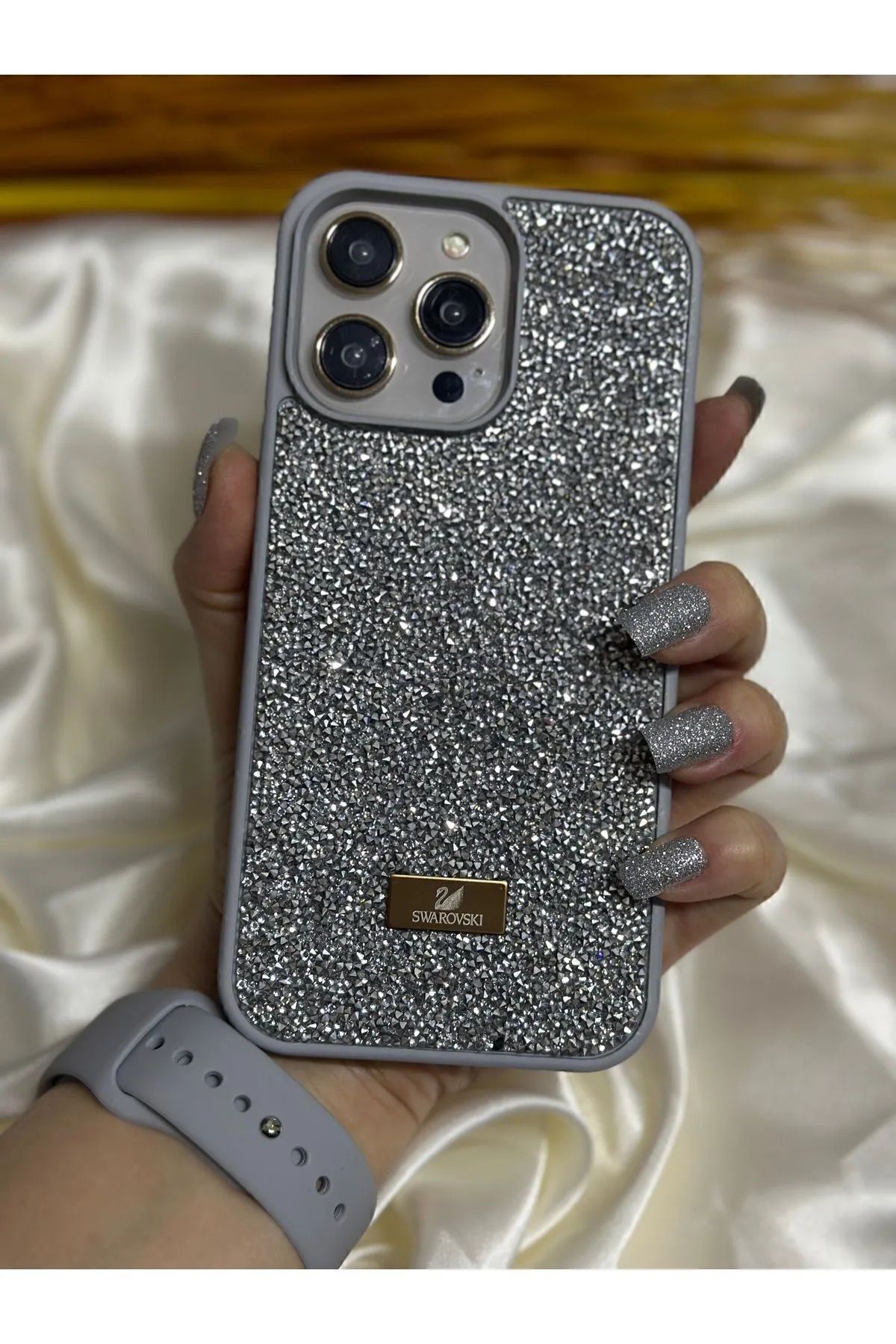 bekcase Iphone 16 Pro Max Uyumlu Parlak Pırlanta Taşlı Elmas Pullu Işıltılı Parıltılı Lux kılıf