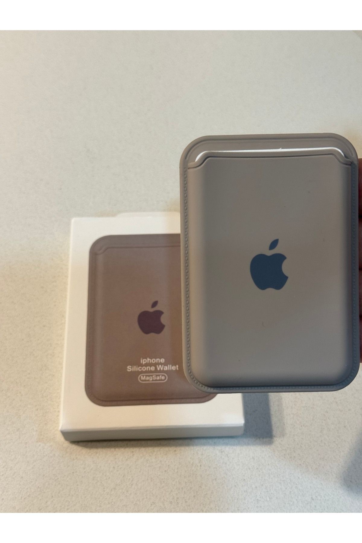 L'eDoren Apple Iphone Uyumlu Telefon Arkası Magsafe Silikon Cüzdan Kartlık İos 12/13/14/15/16 Ölçüleri 10x6cm - Görsel 5