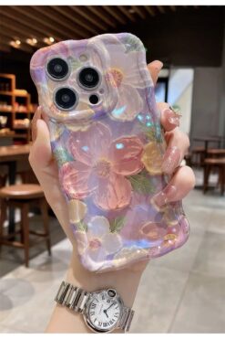 Disi (IPHONE 16 PRO) Lila Kenarları Dalgalı Çiçek Desenli Lüx Mavi Işık Premium Silikon Telefon Kılıfı