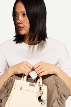 Bershka Zarlı ve yıldızlı anahtarlık