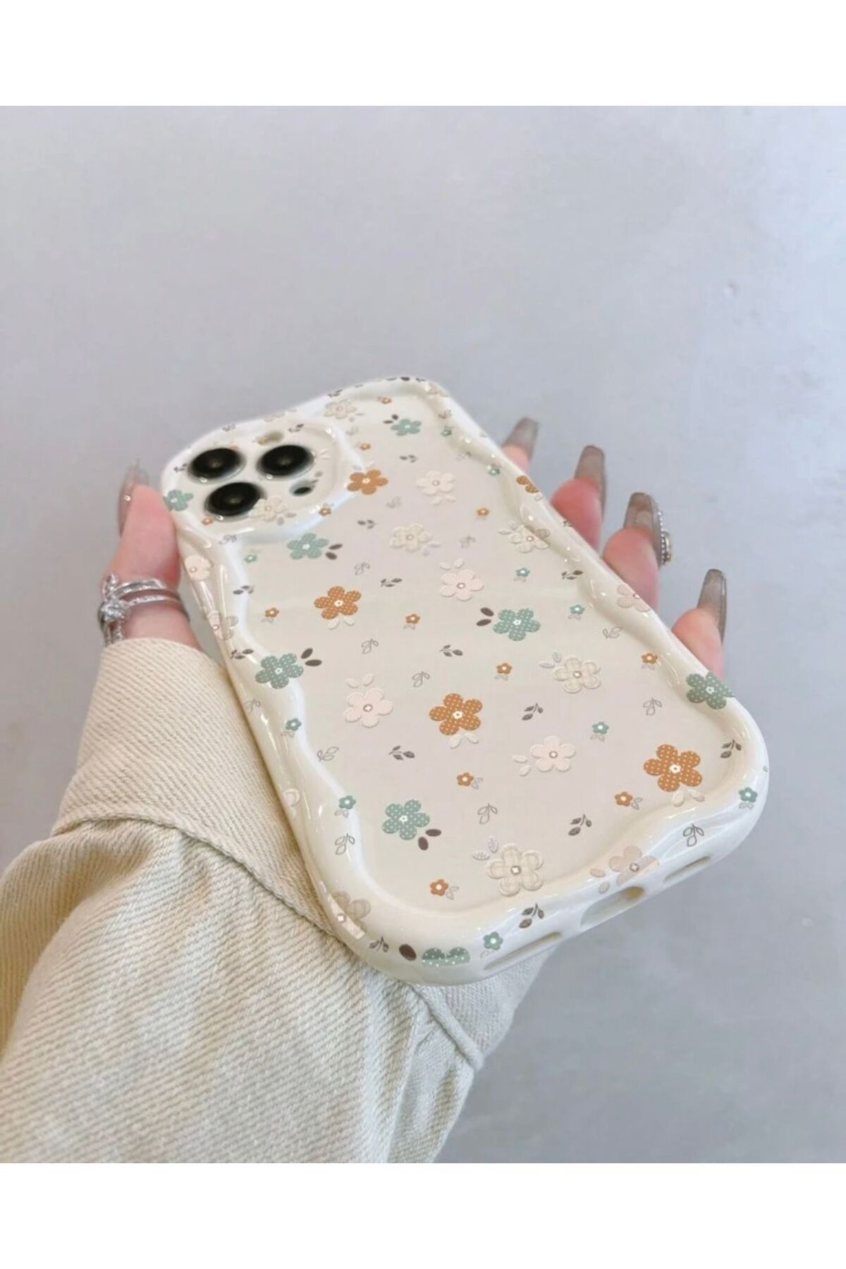 MirazTasarim IPHONE 15 PROMAX EKRU ÜZERİ ÇİÇEK DESENLİ KILIF - Görsel 3