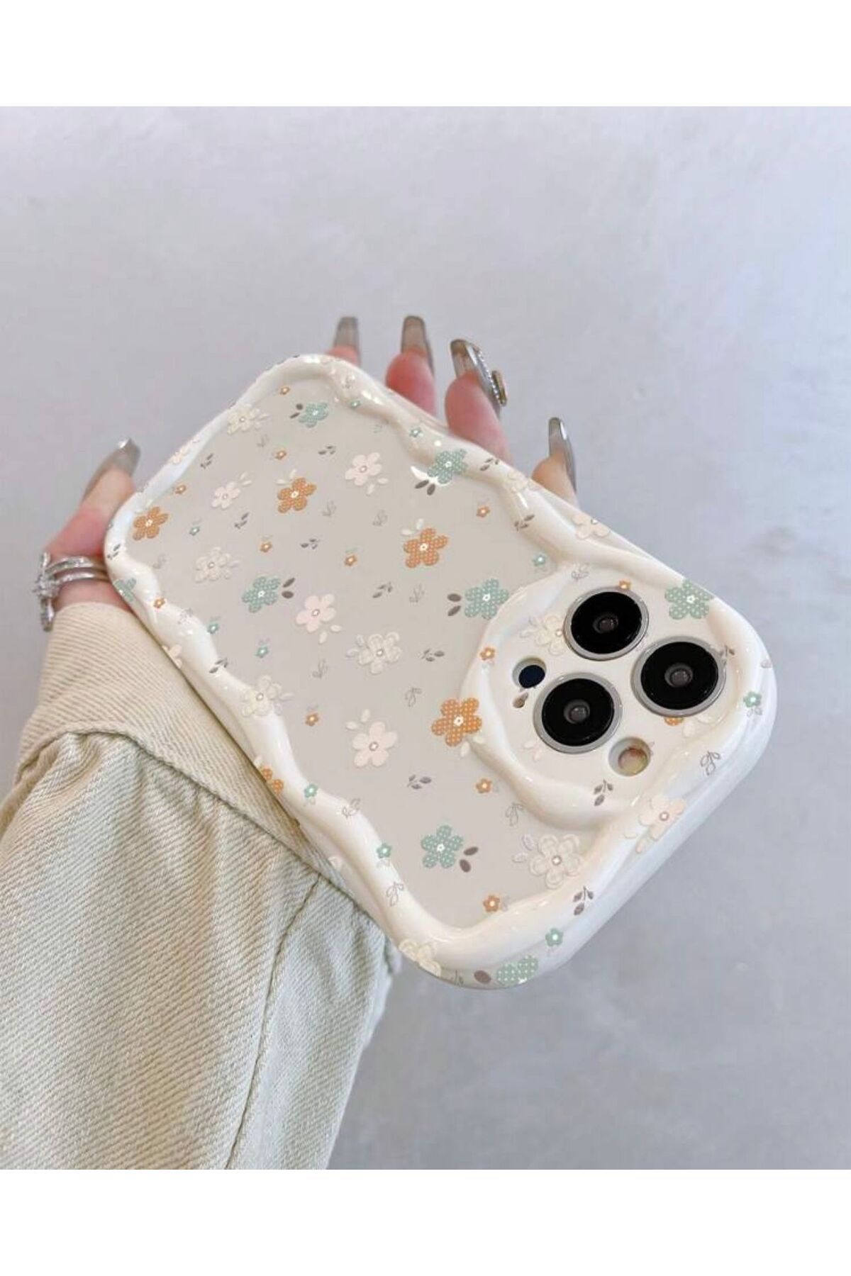 MirazTasarim IPHONE 15 PROMAX EKRU ÜZERİ ÇİÇEK DESENLİ KILIF - Görsel 4