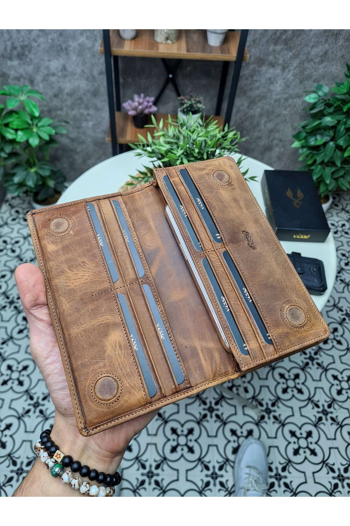 Visso leather Visso 902 Hakiki Deri El Geçmeli Kordonlu Kişiye Özel Telefon Hazneli Cüzdan El Çantası - Görsel 2