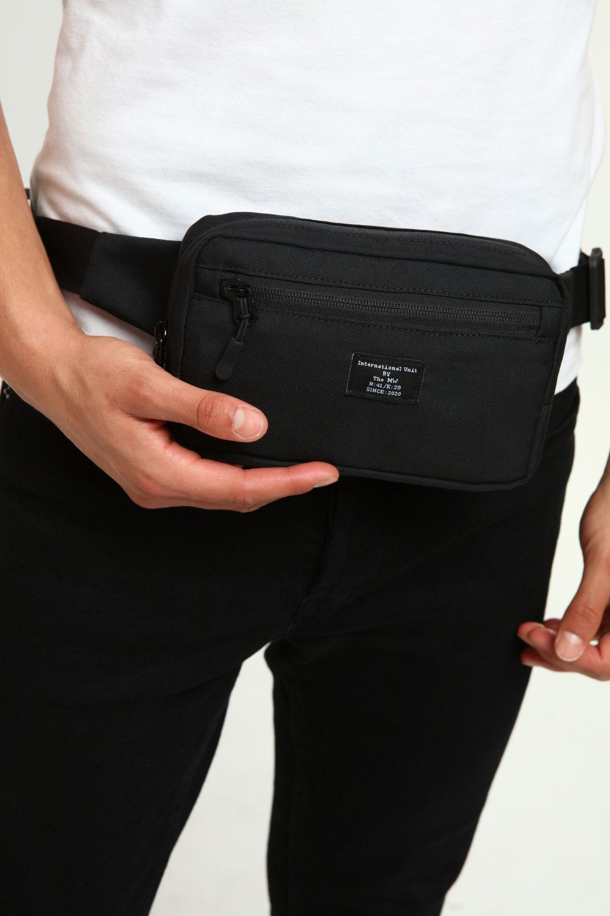 D'VERS Siyah Unisex Su Geçirmez Kumaş Özellikli 2 Bölmeli Bel Ve Omuz Çantası - Görsel 3