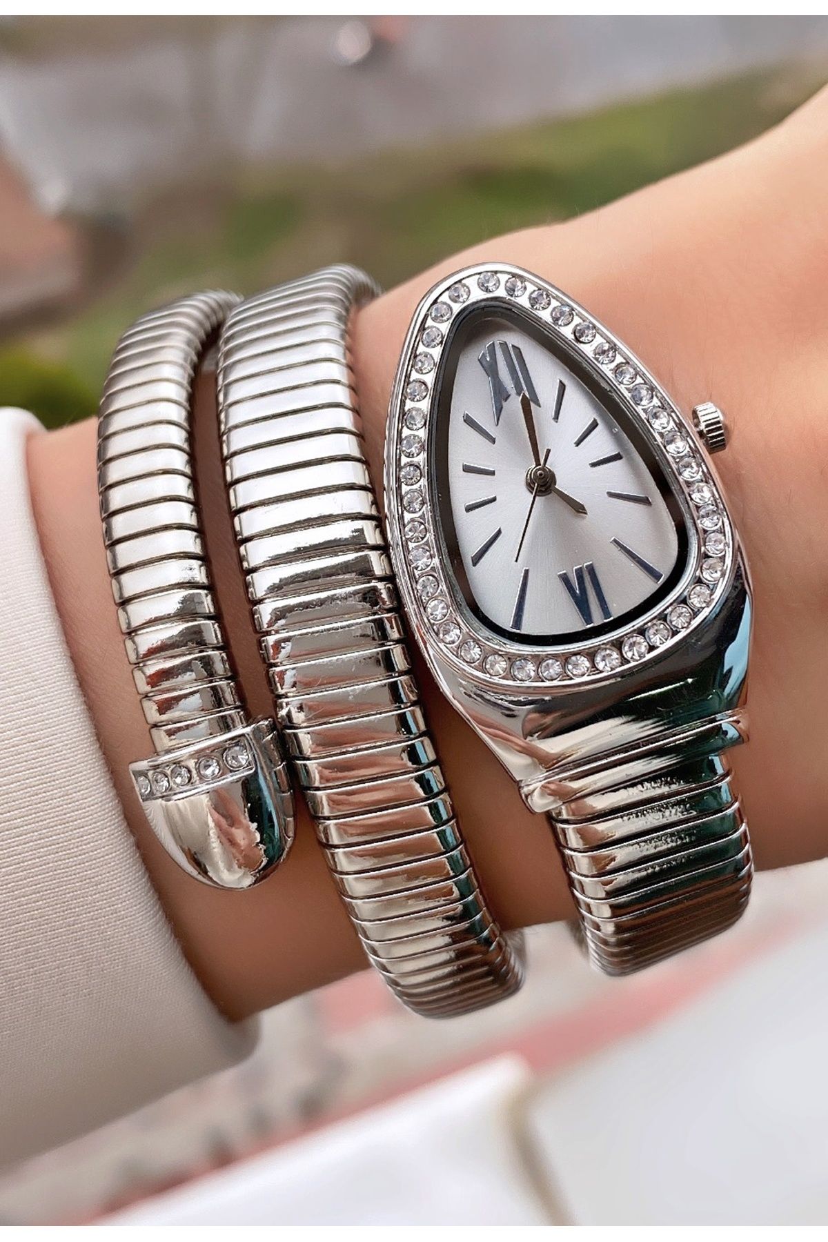 Merand Gümüş Renk Özel Tasarım Taşlı Model Kadın Kol Saati Bileklik Hediyeli