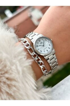 Q&Q Marka Çelik Kordon, Su Geçirmez, 2 Yıl Garantili Gümüş Renk Küçük Kasa Kadın Kol Saati+bileklik