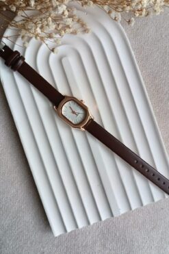 LA BOSS Minimal Oval Vintage Kahve/gold Deri Kordonlu Kadın Kol Saati
