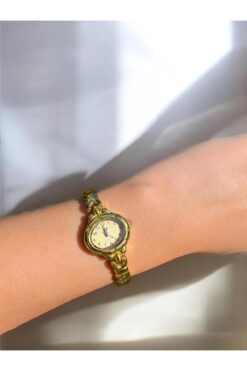 Vola Collection Kadın İnce Kordonlu Vintage Metal Kasa Gold Kol Saat 2
