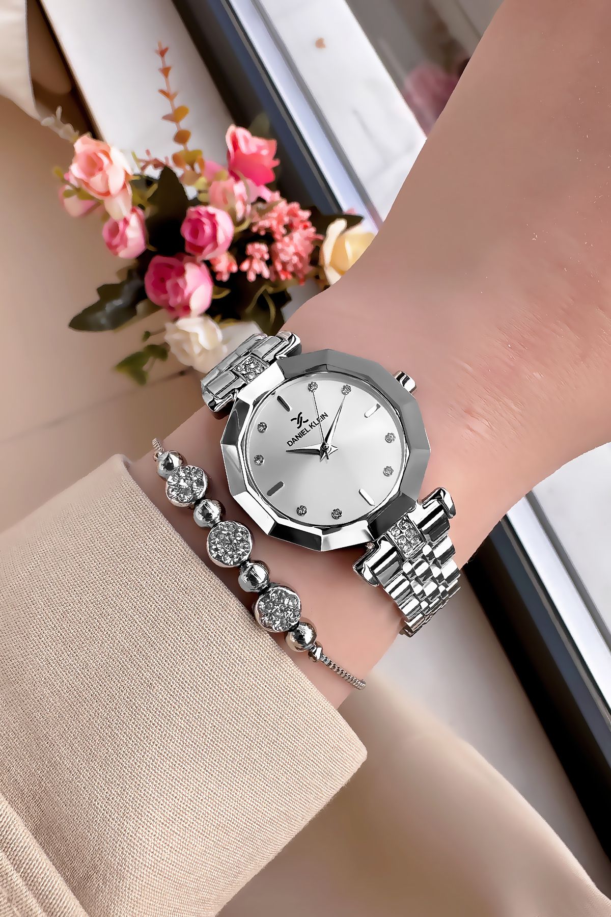 Daniel Klein Kadın Kol Saati 3 Atm Su Geçirmez Gümüş Renk Çelik Kordon + Bileklik Elg599 - Görsel 5